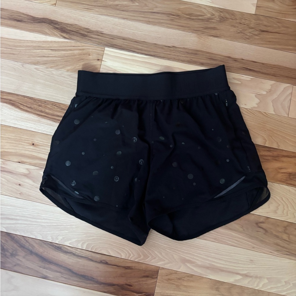 lululemon hotty hot HR 4 inch short